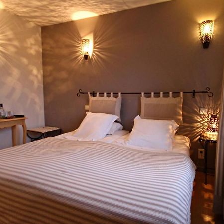 Le Boiate Hotel Арес Екстериор снимка