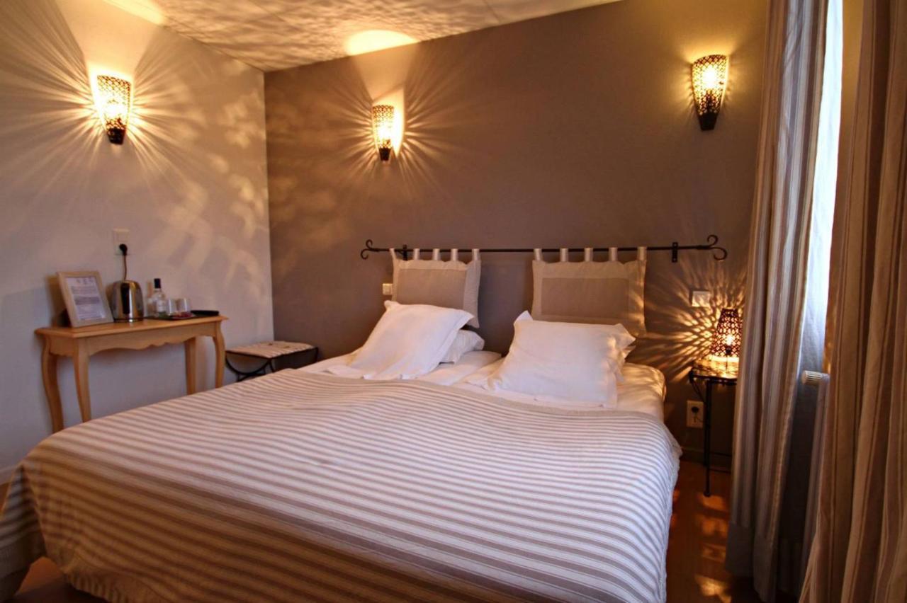 Le Boiate Hotel Арес Екстериор снимка