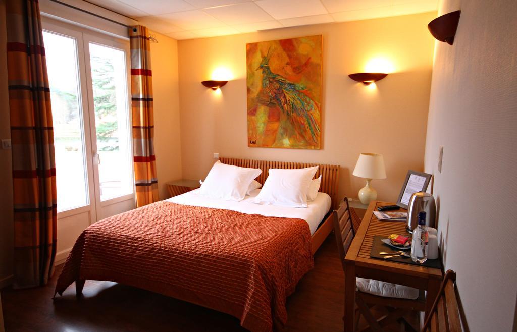 Le Boiate Hotel Арес Екстериор снимка