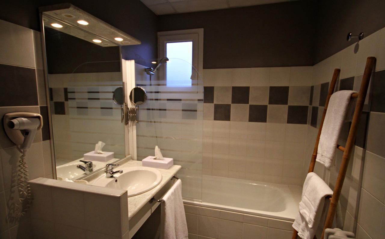 Le Boiate Hotel Арес Екстериор снимка